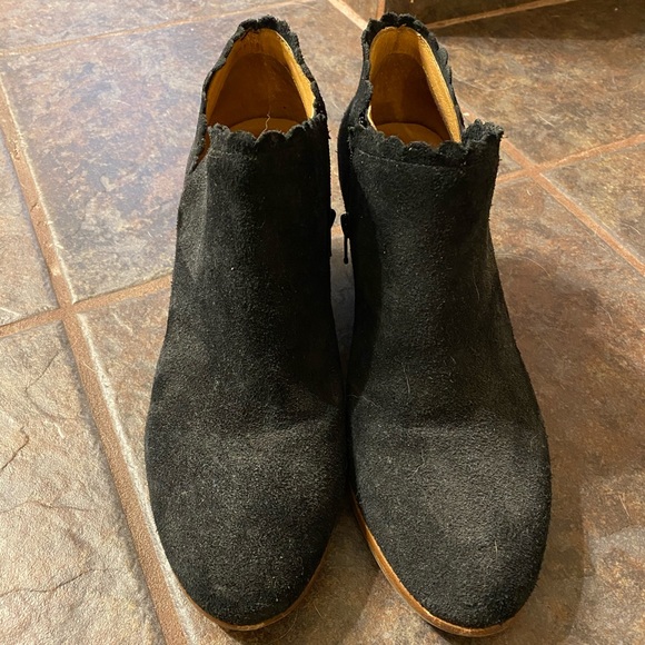 Jack Rogers Marianne Scalloped Bootie - Picture 1 of 7